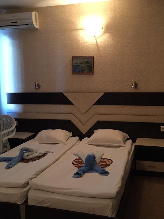 Elvira Hotel Ravda Room photo