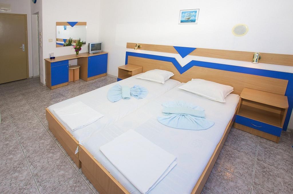 Elvira Hotel Ravda Room photo